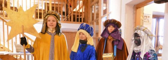 Besuch der Sternsinger im Wolfschneiderhof